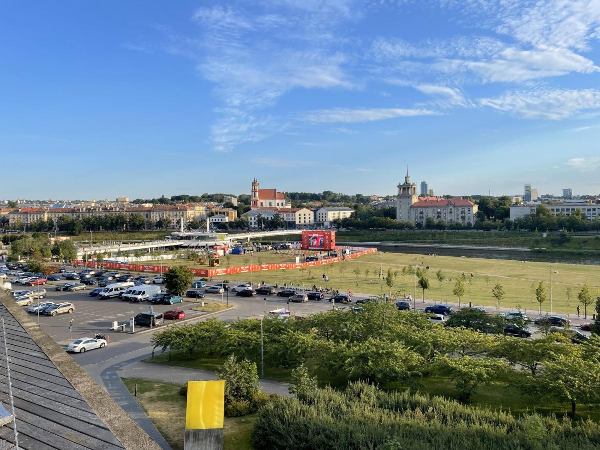 Your Home - Spacious Apartment In City Center, With Balcony & Self Check-In Vilna Exterior foto